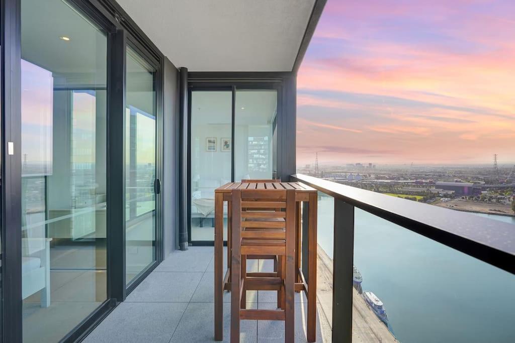 Wake Up In Front Of Water Bay Beckons- 2B2B1C Apartment Melbourne Exterior photo